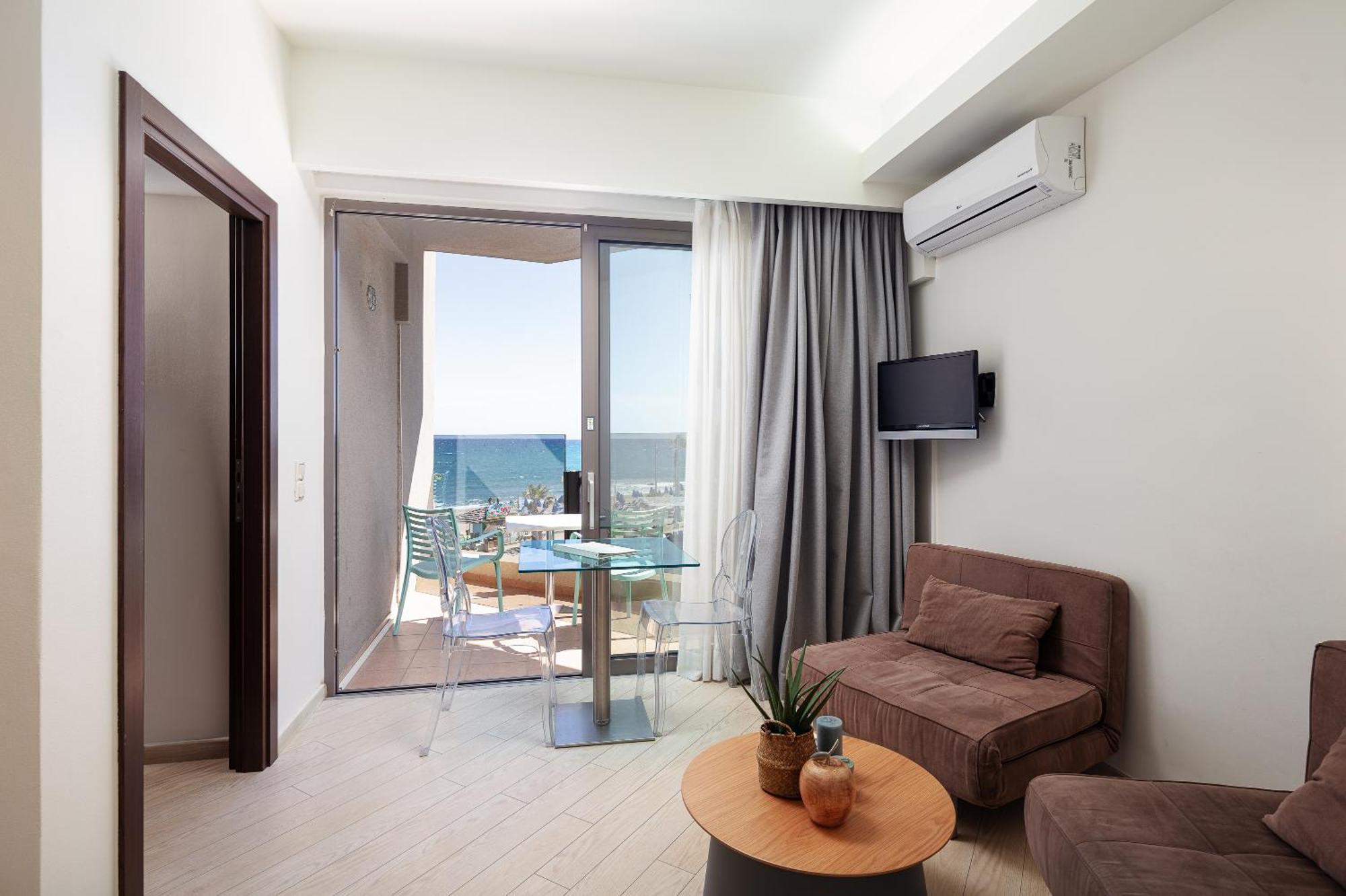 Steris Elegant Beach Hotel & Apartments 레팀노 외부 사진