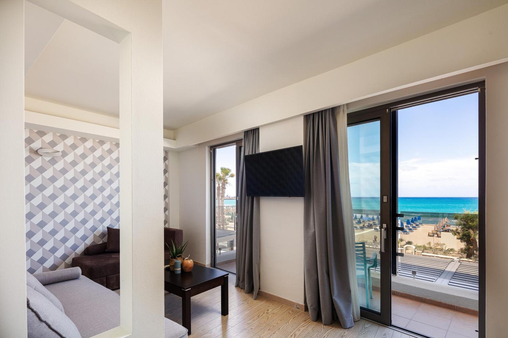 Steris Elegant Beach Hotel & Apartments 레팀노 외부 사진