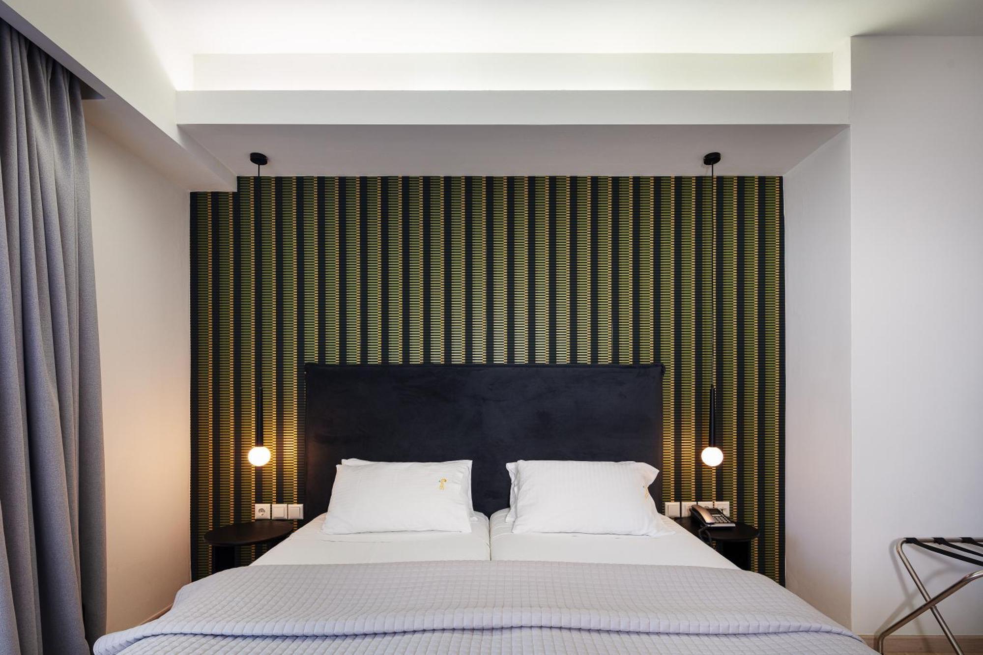 Steris Elegant Beach Hotel & Apartments 레팀노 외부 사진