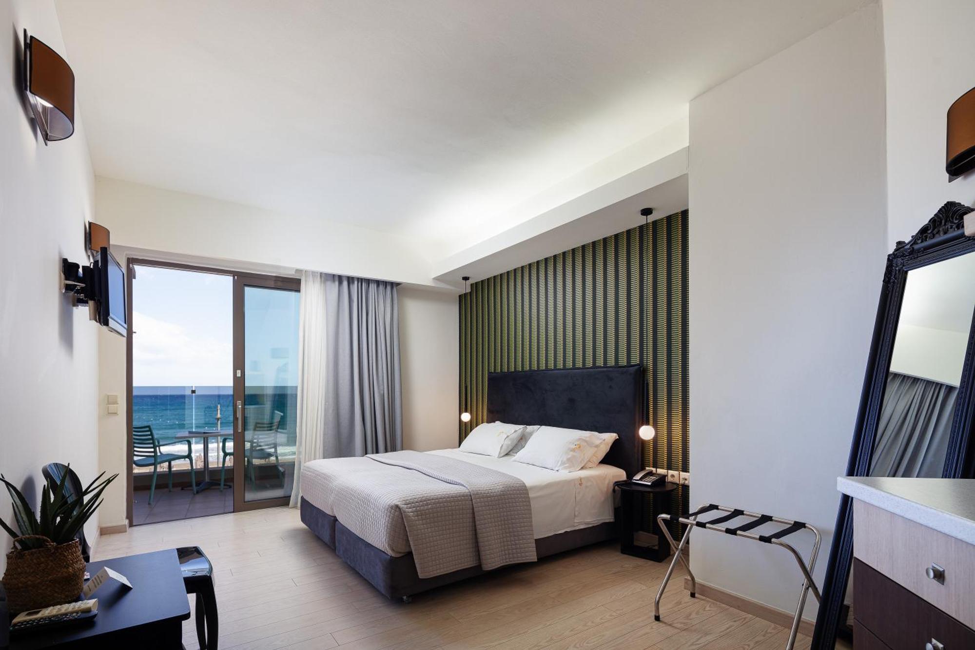 Steris Elegant Beach Hotel & Apartments 레팀노 외부 사진