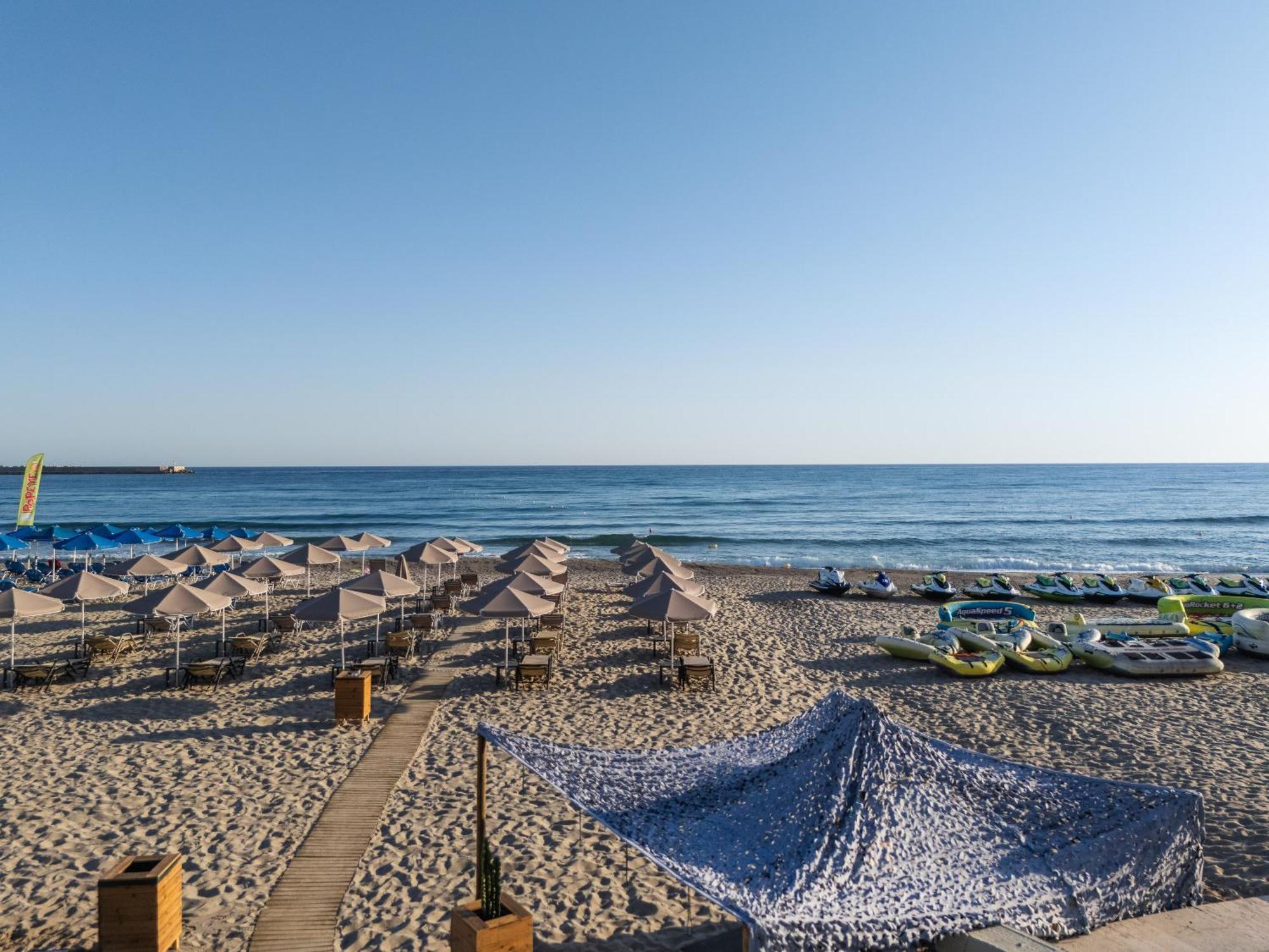 Steris Elegant Beach Hotel & Apartments 레팀노 외부 사진